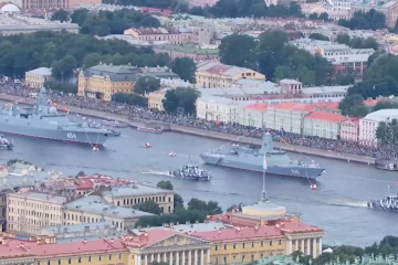 Rusia gelar parade Angkatan Laut di Saint Petersburg