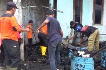 DLHK Lhokseumawe Aceh benahi drainase yang dipenuhi sampah