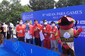 Tim para renang Indonesia kumpulkan 23 medali di hari pertama