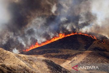 Kebakaran di Castaic California