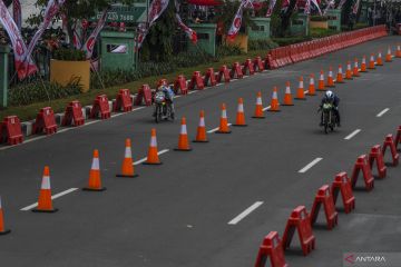 DKI kemarin, penutupan halte TransJakarta sepeda hingga balap jalanan