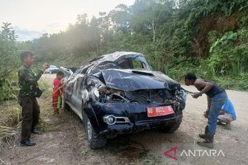 Mobil tim vaksinator COVID-19 masuk jurang di Desa Nahaya Bulungan