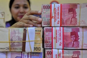 Rupiah awal pekan melemah, pasar nantikan hasil pertemuan The Fed