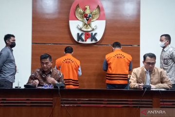 KPK umumkan Bupati Mamberamo Tengah dan tiga swasta tersangka suap