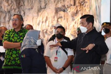 Luhut kunjungi museum di Belitung, lihat koleksi sejarah maritim RI