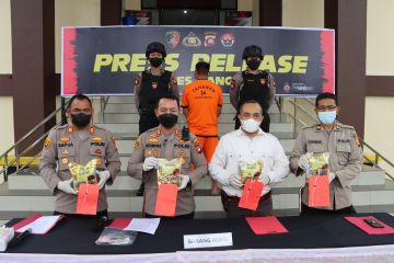 Polres Sanggau tetapkan tersangka penyelundupan empat kilogram sabu