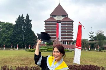 Novita Furia Putri dinobatkan wisudawan UI terbaik 2022