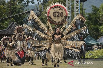 Kirab Budaya G20 di Candi Borobudur