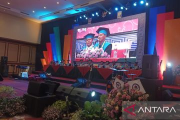 Pesepakbola Saddil Ramdani sandang gelar sarjana dari IBU Malang