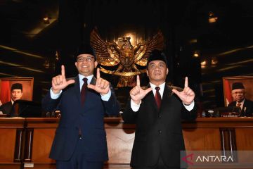 DPRD DKI Jakarta resmi memberhentikan Anies Baswedan dan Ahmad Riza Patria