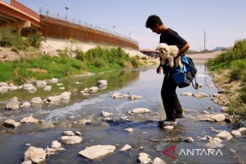 Wali Kota El Paso umumkan keadaan darurat atas masuknya migran