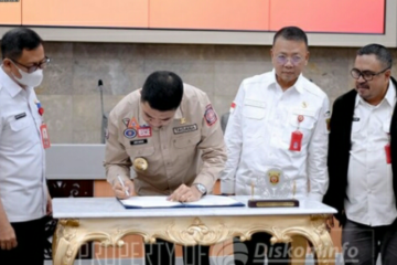 Andi Harun tandatangani komitmen implementasi strategi sanitasi