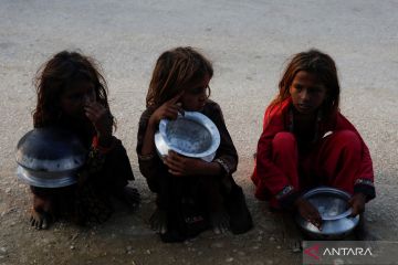 Perempuan dan anak rentan tertular penyakit setelah banjir Pakistan