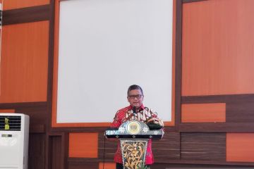 Hasto ajak mahasiswa jadi diplomat andal