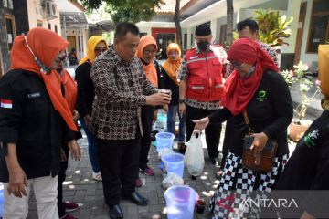 Bantul sosialisasikan kegunaan eco enzyme untuk pencegahan PMK ternak