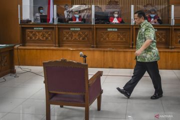 Sidang vonis Napoleon Bonaparte untuk kasus penganiayaan