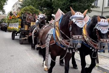 Oktoberfest Jerman kembali digelar setelah terhenti akibat COVID-19