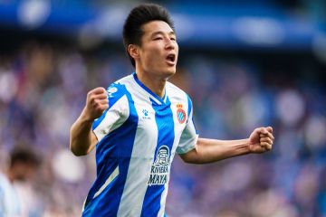 Pesepak bola China Wu Lei masuk nominasi Golden Foot Award 2022