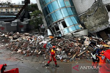 Gempa dahsyat di Taiwan picu peringatan tsunami