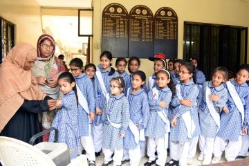 Pakistan mulai kampanye vaksinasi COVID-19 untuk inokulasi anak-anak