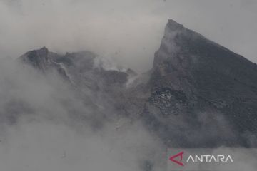 Gunung Merapi mengalami 94 kali gempa guguran