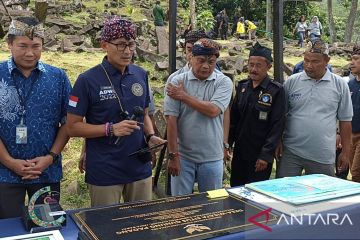 Sandiaga Uno berikan Anugerah Desa Wisata terbaik untuk Gunung Padang