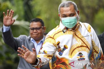 Kuasa hukum Gubernur Papua Lukas Enembe datangi KPK