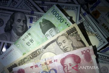 Penyelamatan bank angkat mata uang berisiko di Asia, dolar melemah