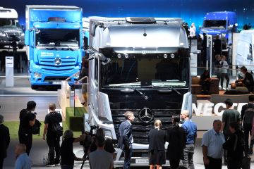 Daimler mulai produksi truk bermerek Mercedes-Benz di China