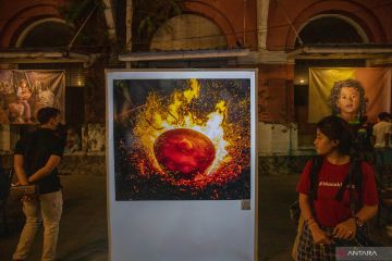 Pameran foto Jawimajinasi