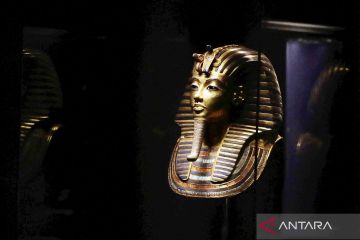 Melihat koleksi artefak kuno peninggalan sejarah di Museum Nasional Mesir