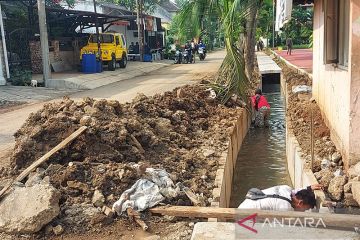 Jakarta Timur bangun saluran air guna antisipasi banjir di Duren Sawit