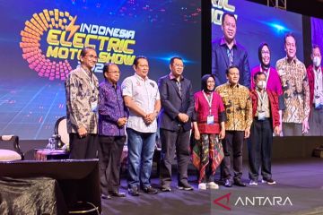 Ketua MPR apresiasi Gubernur Bali dan NTB pelopori kendaraan listrik