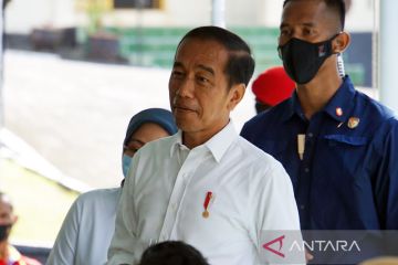 Presiden serahkan BSU kepada ribuan peserta BPJAMSOSTEK di Ternate