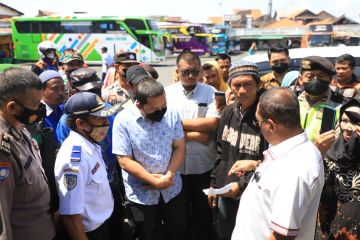 Wakil Wali Kota: Tertibkan pungli di wisata religi Ampel Surabaya