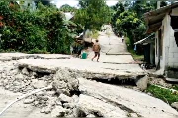 Curah hujan tinggi, Babakan Madang Bogor alami pergeseran tanah