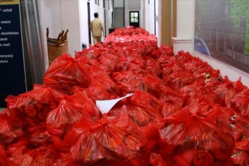 DKP Kalbar sediakan ribuan paket sembako gratis untuk masyarakat