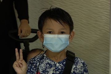 Malaysia cabut aturan wajib pakai masker di dalam ruangan
