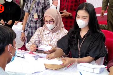 Pj Gubernur Banten awasi langsung penyaluran BLT BBM