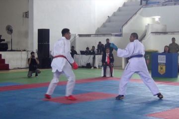 Ratusan atlet perebutkan Piala Wali Kota Kejuaraan Karate Kota Ambon