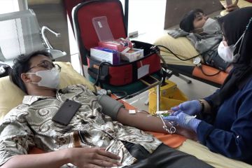 Rayakan Hut ke-9, gerakan relawan Turun Tangan gelar donor darah