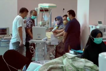 Bayi kembar satu badan dua kepala meninggal di RSUP M.Djamil Padang