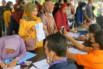 BLT kompensasi kenaikan harga BBM mulai dibagikan di Cirebon