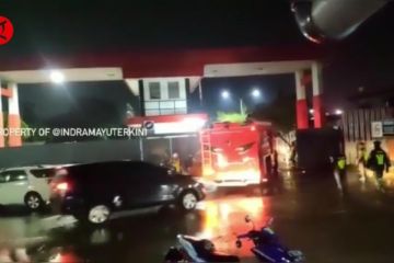 Tangki BBM Pertamina Balongan terbakar, Polda Jabar duga karena petir