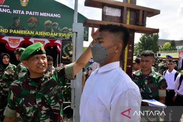 Rekrutmen calon taruna TNI AD di Ambon