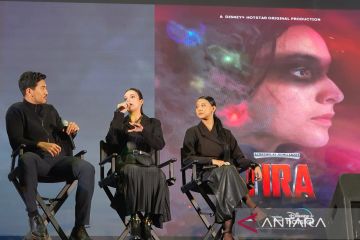 Joko Anwar hingga Chelsea Islan bagikan kisah pembuatan seri "Tira"