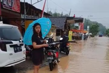 Sejumlah desa di Tulungagung dilanda banjir bandang