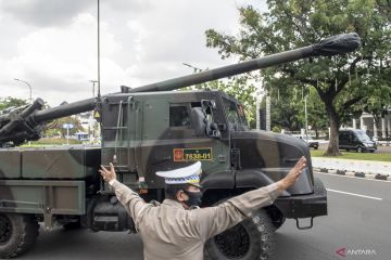 Persiapan jelang HUT ke-77 TNI di Istana Merdeka