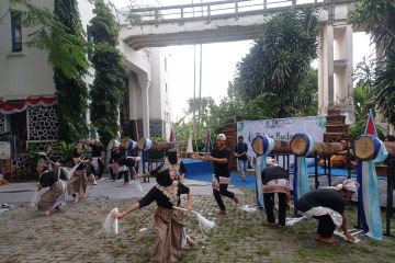 HUT Banten, "Pekan Seni Budaya" digelar di bawah Jembatan Pamarayan