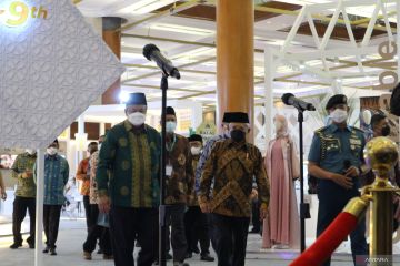 Wapres Ma'ruf Amin minta ekonomi syariah masuk ke kurikulum pesantren